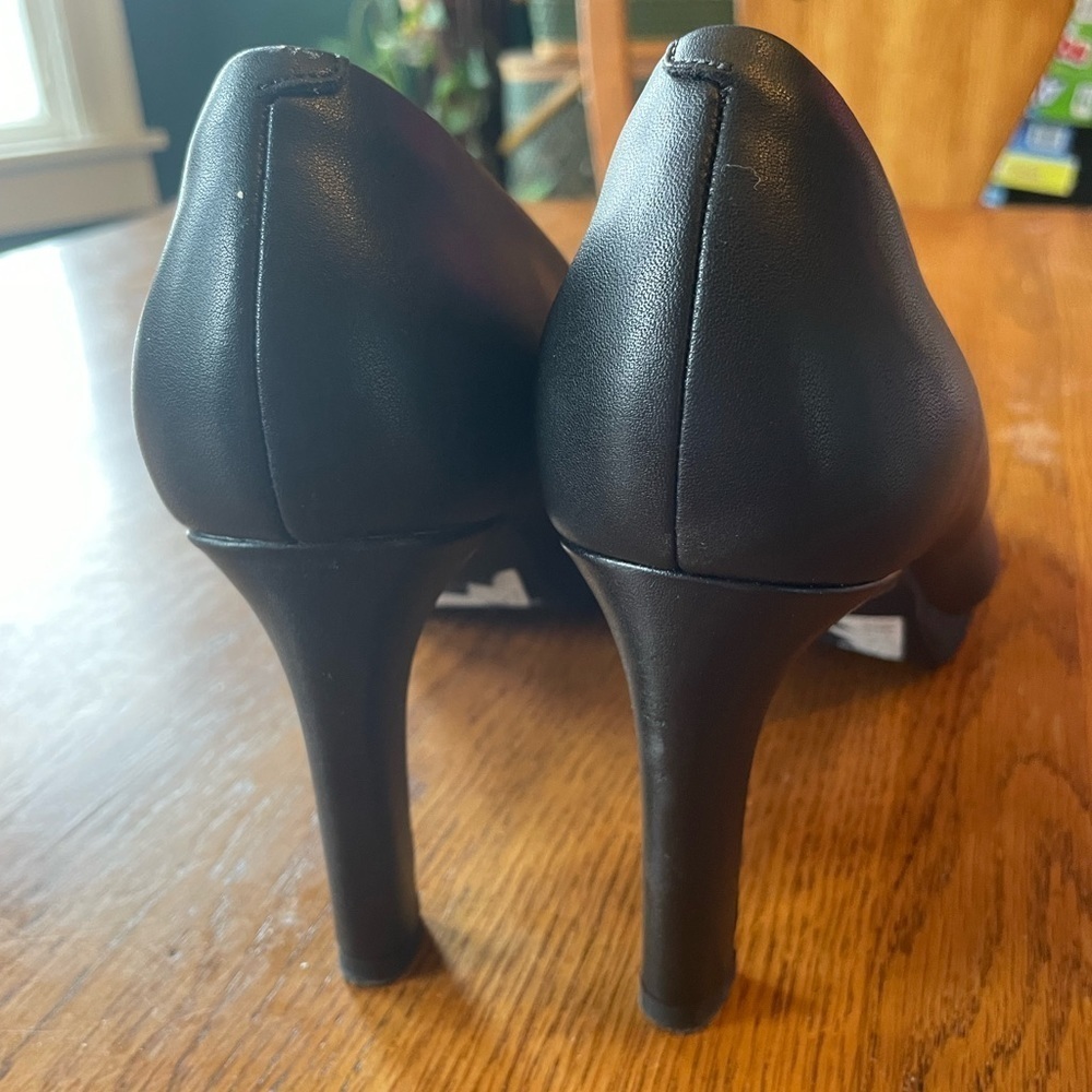 Clarks Black High Heel Pumps - Picture 3 of 10